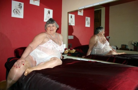 fat cunt granny nude image