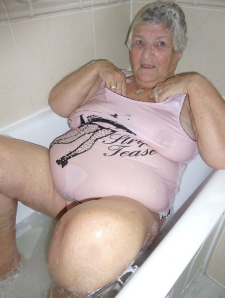 old skinny granny missionary creampies hot pics