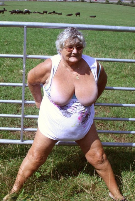 old retired woman porno image