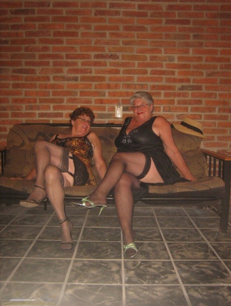 thick granny sex free galleries