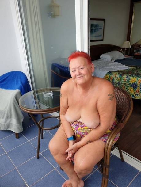 belgium mature women sex photo