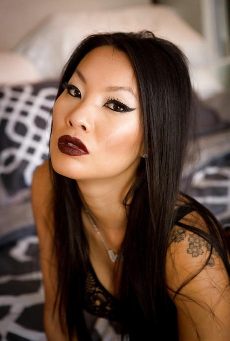 Asa Akira porn image