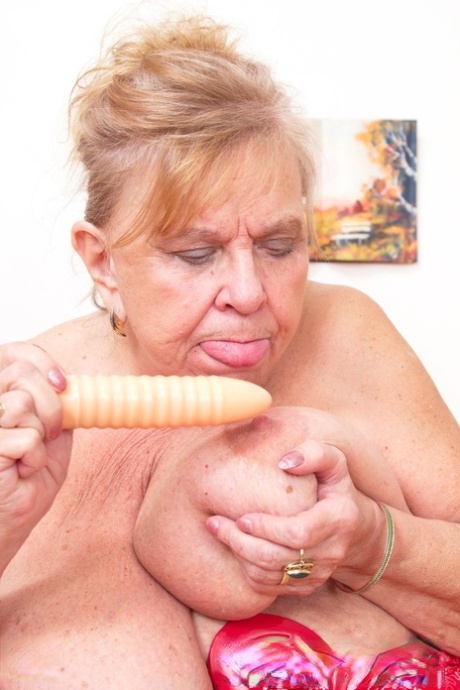 ugly old chubby women suck cocks porn gallery