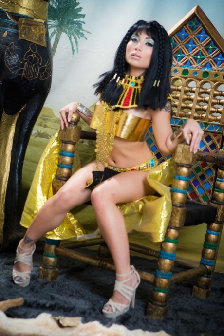 Cleopatra porn galleries